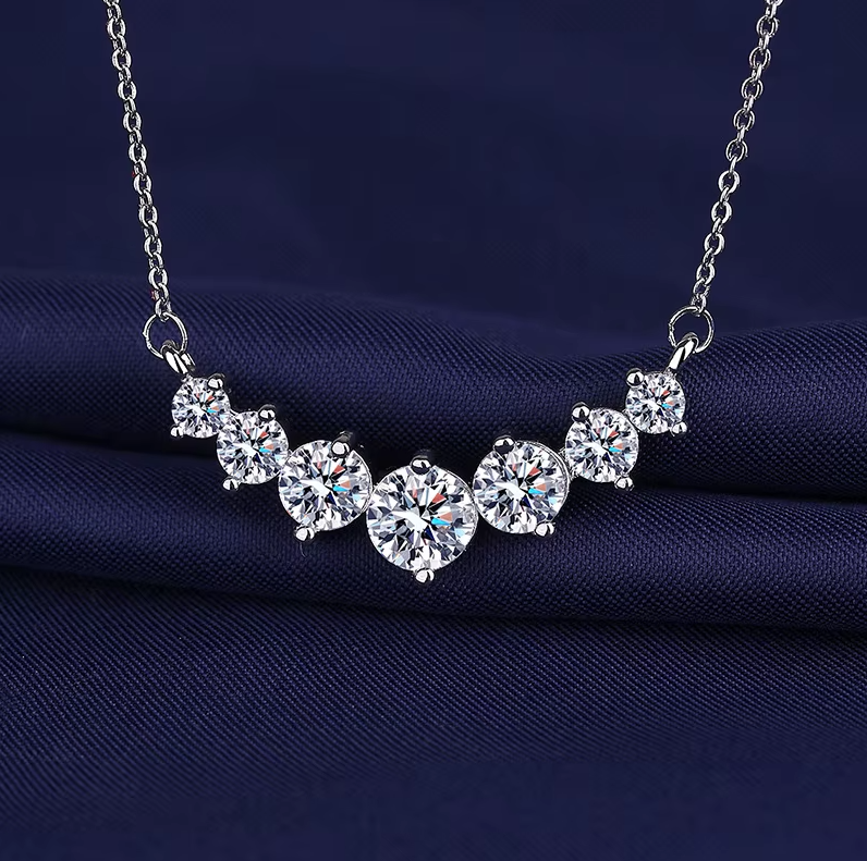 U-shaped Necklace Female Clavicle Chain Brass Necklace Manufacturer Wholesale